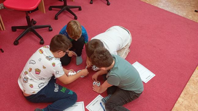 3.DEN - všichni zabráni do usilovné práce